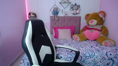 Snapshot of _sexyredhead_ chatting on 25, 9, 2025 KATA online show from 25, 9, 2025