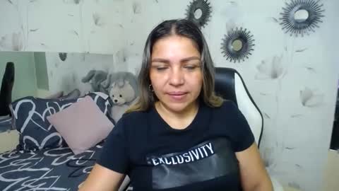 Snapshot of _sexyredhead_ chatting on 8, 10, 2025 KATA online show from 8, 10, 2025