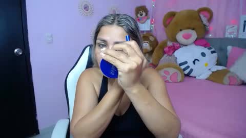 Snapshot of _sexyredhead_ chatting on 9, 11, 2025 KATA online show from 9, 11, 2025