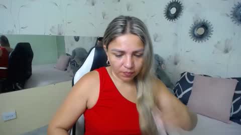 Snapshot of _sexyredhead_ chatting on 19, 11, 2025 KATA online show from 19, 11, 2025