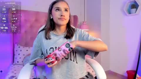 Snapshot of _sophie__miller chatting on 11, 11, 2025 Sophie online show from 11, 11, 2025