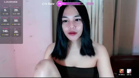 Snapshot of _suckandcum69 chatting on 7, 5, 2026 Eilachloe online show from 7, 5, 2026