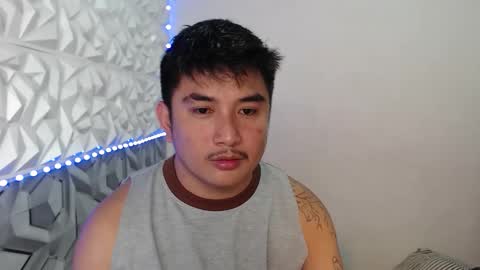 _superhotlatino_ online show from 13, 5, 2026
