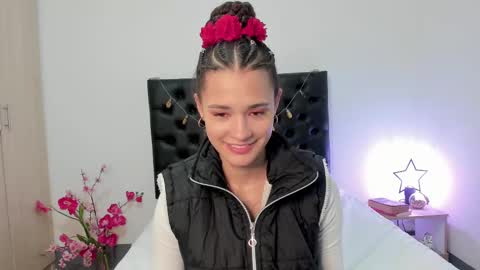 Sussi online show from 8, 3, 2025