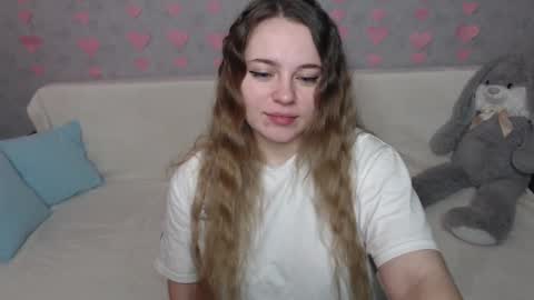 Lana online show from 18, 2, 2025