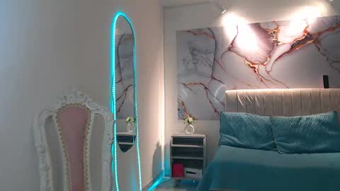 Snapshot of _tiffany1 chatting on 15, 10, 2025 _tiffany1 online show from 15, 10, 2025