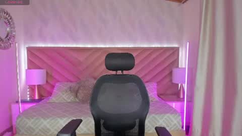 Snapshot of _tiffany_collins chatting on 25, 7, 2026 tiffany online show from 25, 7, 2026