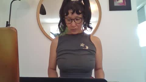 _tutti_frutti_ online show from 26, 4, 2026