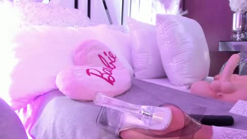 valeria jade online show from 7, 2, 2025