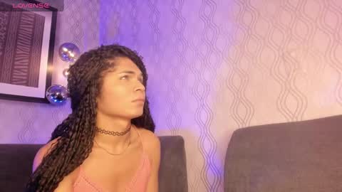 Snapshot of _vennuss_ chatting on 12, 1, 2025 Venus online show from 12, 1, 2025