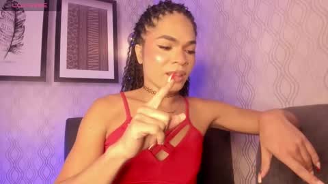 Snapshot of _vennuss_ chatting on 1, 2, 2025 Venus online show from 1, 2, 2025