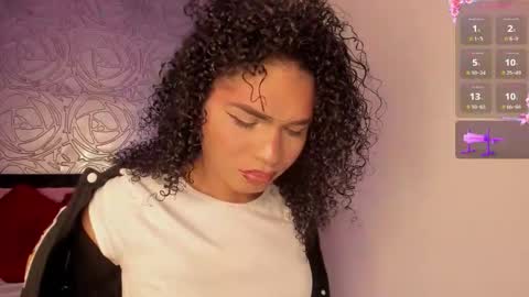 Snapshot of _vennuss_ chatting on 9, 9, 2025 Venus online show from 9, 9, 2025