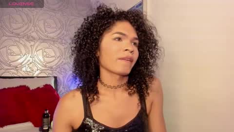 Snapshot of _vennuss_ chatting on 15, 10, 2025 Venus online show from 15, 10, 2025