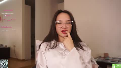 Viola online show from 6, 3, 2025