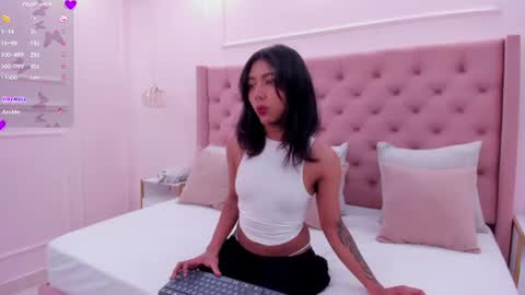 Snapshot of _violeta_clark chatting on 14, 6, 2026 Violeta online show from 14, 6, 2026