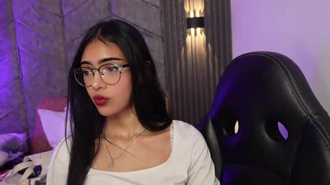   online show from 20, 4, 2026