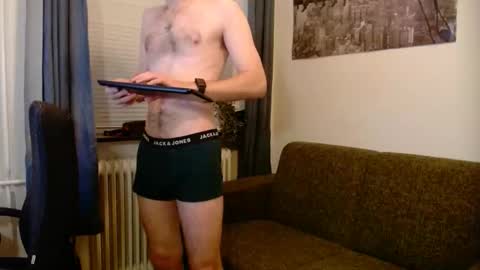 Snapshot of _whoisthatguy_ chatting on 31, 10, 2025 _whoisthatguy_ online show from 31, 10, 2025