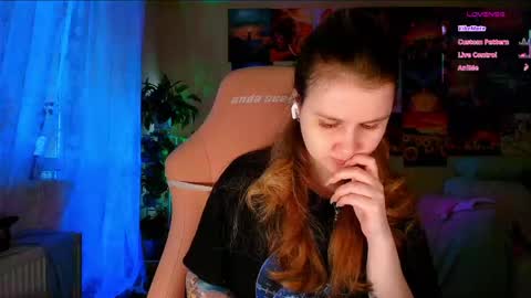 Snapshot of _witch__ chatting on 6, 5, 2026 Enni online show from 6, 5, 2026