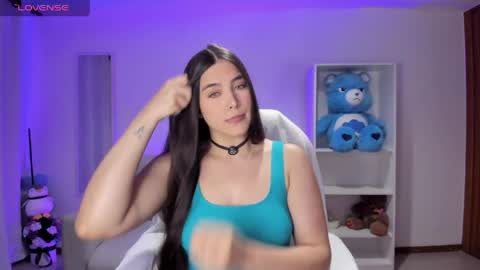 Snapshot of _wtdreamgirl chatting on 9, 5, 2026 Luisa online show from 9, 5, 2026