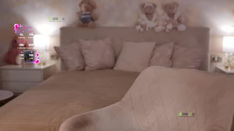 Snapshot of _your_angel chatting on 23, 10, 2025 YOUR ANGEL online show from 23, 10, 2025