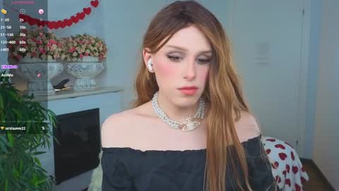 Snapshot of _yourfoxy_ chatting on 5, 2, 2025 LITTLE FOX online show from 5, 2, 2025