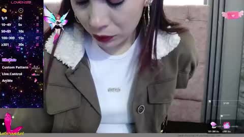 Yuyi online show from 31, 10, 2025