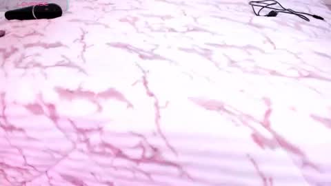 _zoe19_ online show from 25, 11, 2025