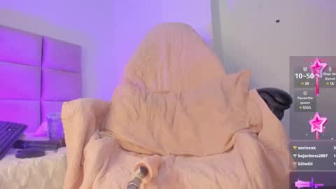  Zoe  online show from 3, 1, 2025