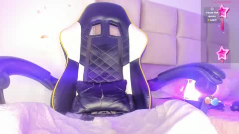  Zoe  online show from 10, 1, 2025