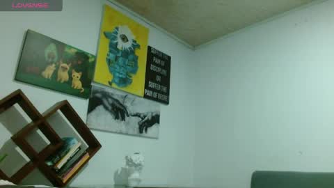 Zoe  online show from 21, 4, 2026