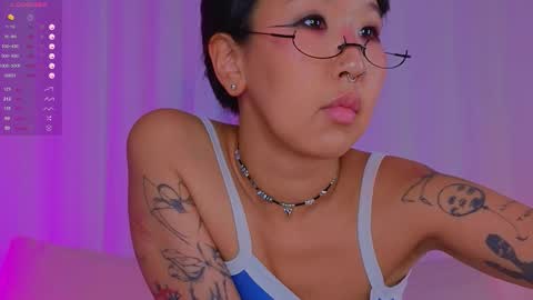 Snapshot of a1ly chatting on 12, 10, 2025 Ally online show from 12, 10, 2025