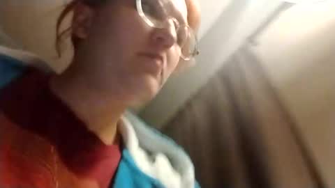 Snapshot of a6909 chatting on 2, 11, 2025 Bree Anna online show from 2, 11, 2025