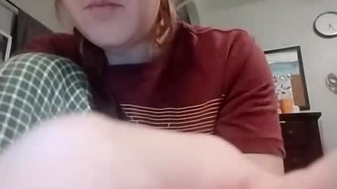Snapshot of a6909 chatting on 15, 12, 2025 Bree Anna online show from 15, 12, 2025