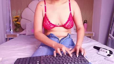 Aisha online show from 27, 4, 2026