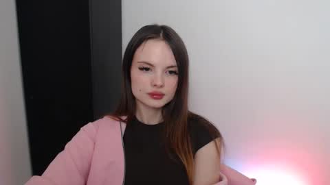 a_ariella_ online show from 13, 9, 2025