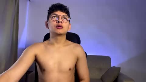 a_lejandro08 online show from 18, 7, 2026