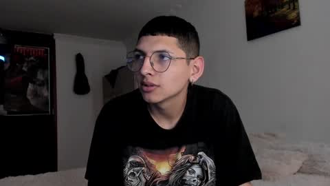 Snapshot of a_lejandro_08 chatting on 6, 12, 2024 alejo online show from 6, 12, 2024