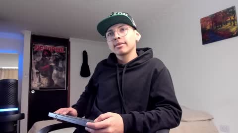 Snapshot of a_lejandro_08 chatting on 11, 12, 2024 alejo online show from 11, 12, 2024