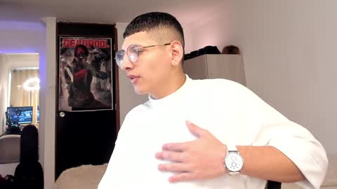 Snapshot of a_lejandro_08 chatting on 22, 12, 2024 alejo online show from 22, 12, 2024