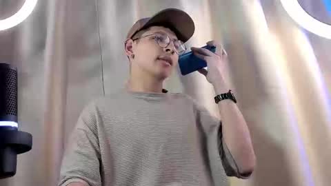 Snapshot of a_lejandro_08 chatting on 5, 2, 2025 alejo online show from 5, 2, 2025