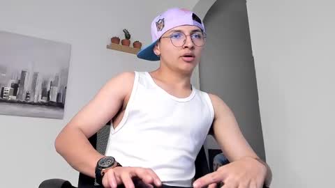 Snapshot of a_lejandro_08 chatting on 10, 3, 2025 alejo online show from 10, 3, 2025