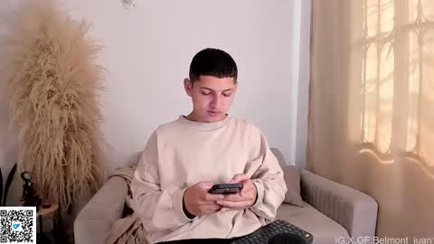 a_lejandro_0_8 online show from 8, 4, 2026