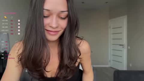 Mila and Jess online show from 18, 10, 2025