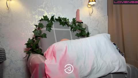 call me a Goddess online show from 24, 2, 2025