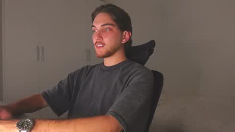 Alex online show from 4, 8, 2026