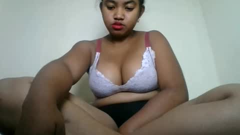 aariciah online show from 27, 4, 2026