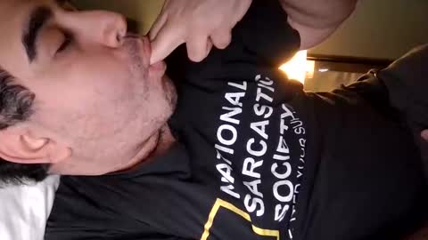 Aaron online show from 28, 2, 2025