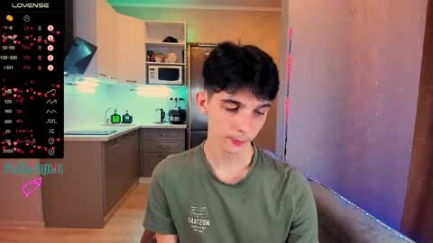 Aaron Bang online show from 27, 9, 2025