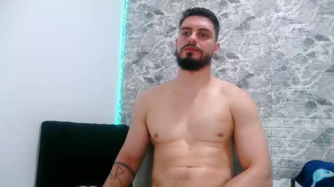 Aaron kwok online show from 17, 2, 2025