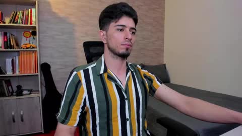 Aaron online show from 9, 3, 2025